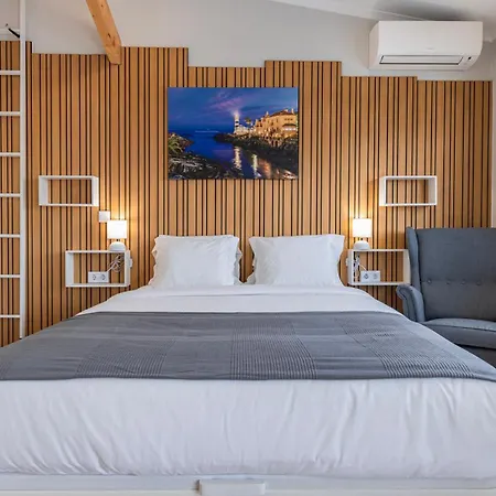 Noah's Ark By Lovelystay Cascais